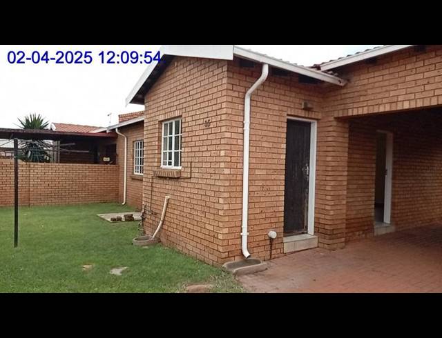 2 BEDROOM TOWNHOUSE FOR SALE IN DELMAS